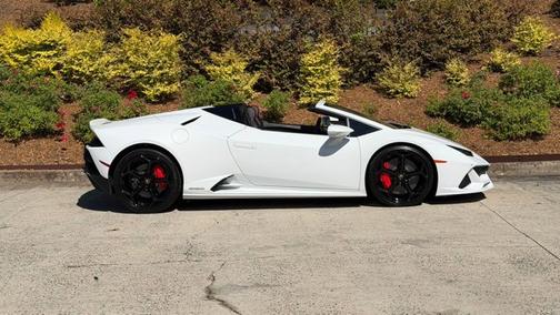 Balloon White Pearl 2020 Lamborghini Huracan EVO