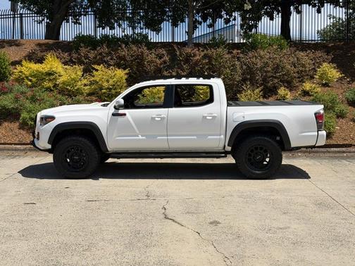 Super White 2019 Toyota Tacoma TRD Pro