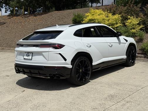 2022 Lamborghini Urus