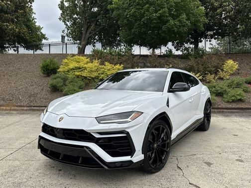 2022 Lamborghini Urus
