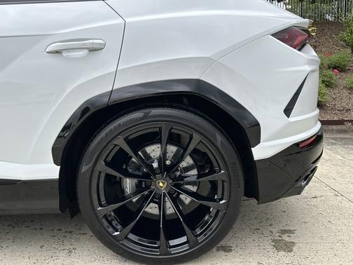 2022 Lamborghini Urus