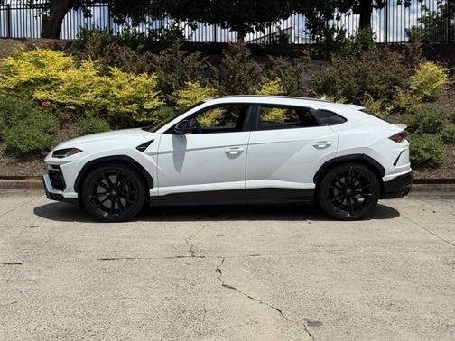2022 Lamborghini Urus