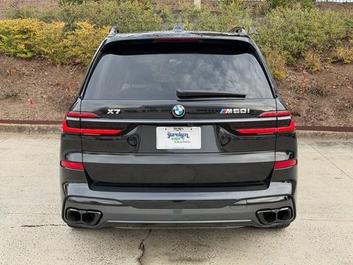 2025 BMW X7 M60i