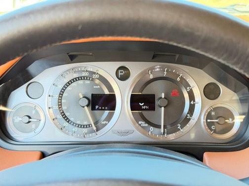 2006 Aston Martin DB9 Volante