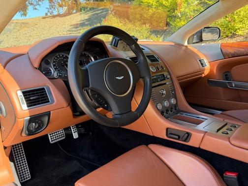 2006 Aston Martin DB9 Volante