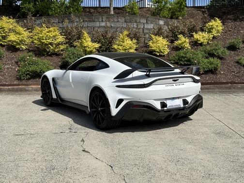 2023 Aston Martin Vantage V12