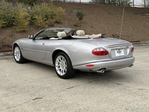 2001 Jaguar XK8 Supercharged