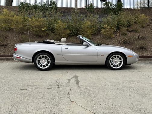 2001 Jaguar XK8 Supercharged