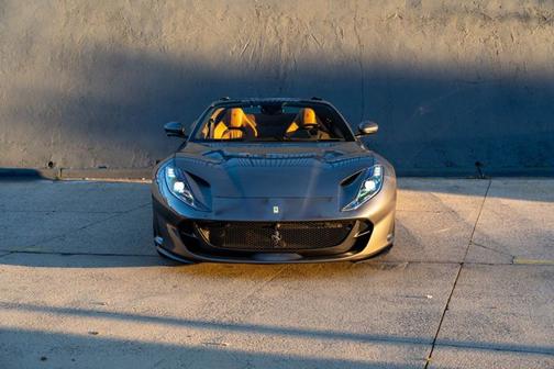 2022 Ferrari 812 GTS 