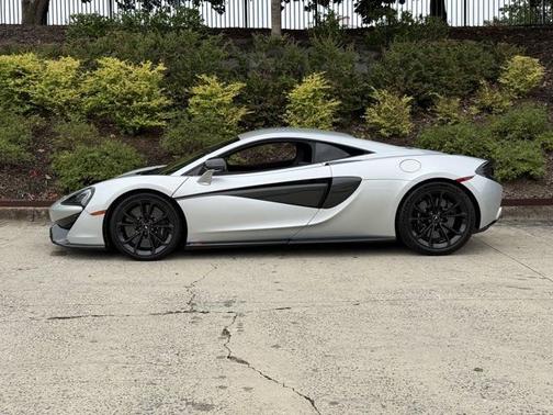 2019 McLaren 570S Base
