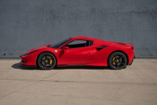 Rosso Corsa 2021 Ferrari F8 Spider Base