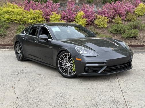 2018 Porsche Panamera Turbo S E-Hybrid
