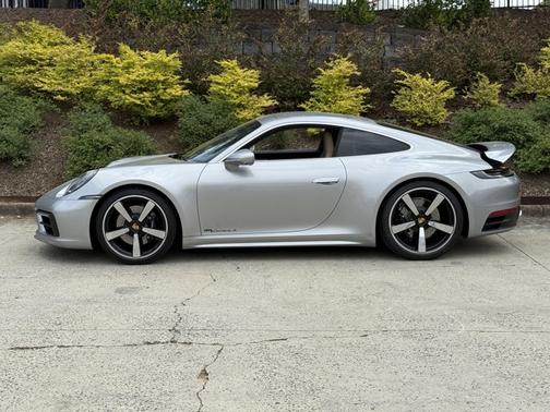 2024 Porsche 911 Carrera S