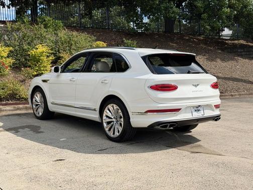 2023 Bentley Bentayga Azure