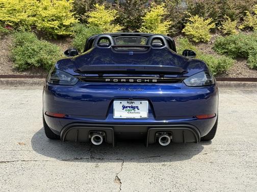 2022 Porsche 718 Spyder 2DR SPYDER