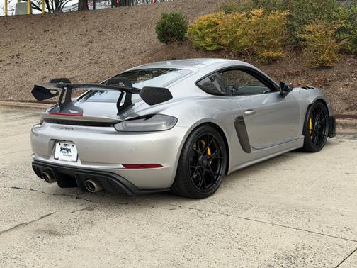 2023 Porsche 718 Cayman GT4 RS