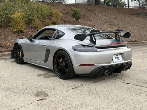 2023 Porsche 718 Cayman GT4 RS