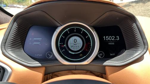 2017 Aston Martin DB11 2DR CPE