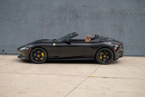 2025 Ferrari Roma Spider
