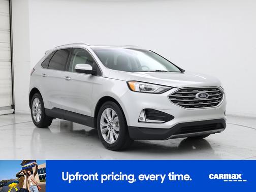 Silver 2019 Ford Edge Titanium