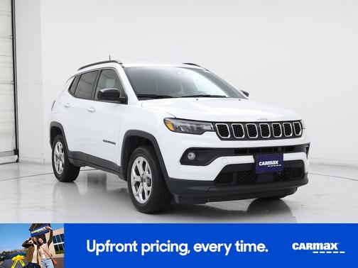 White 2025 Jeep Compass Latitude