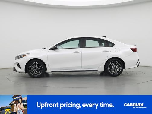 White 2022 Kia Forte GT-Line