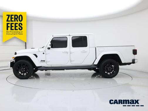 White 2021 Jeep Gladiator High Altitude