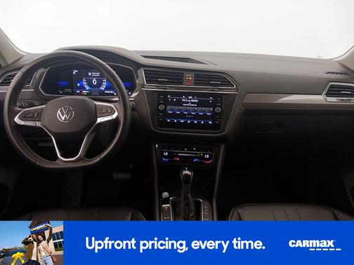 White 2023 Volkswagen Tiguan SE