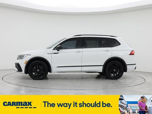 2022 Volkswagen Tiguan SE R-Line Black