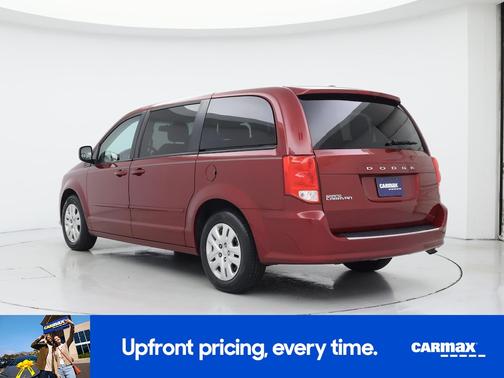 Red 2016 Dodge Grand Caravan SE