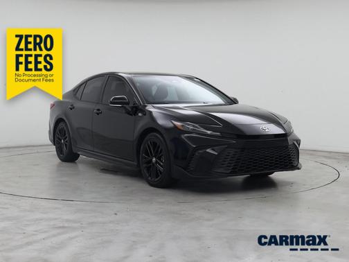 Black 2025 Toyota Camry SE