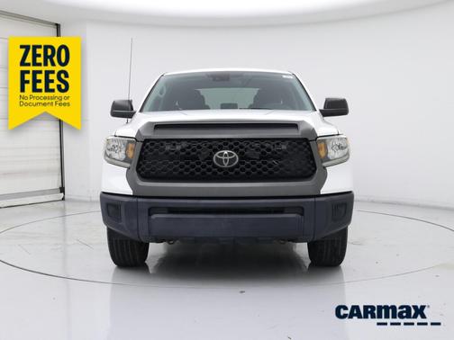 White 2019 Toyota Tundra SR5