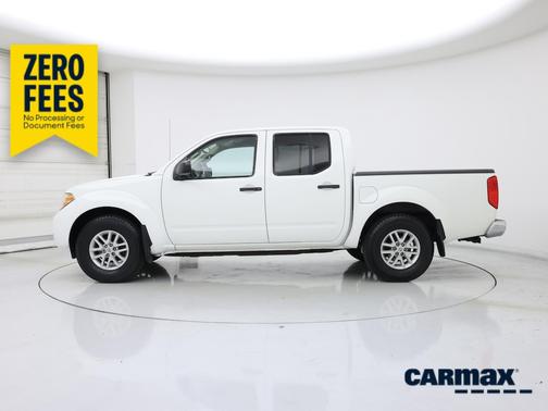 White 2017 Nissan Frontier SV