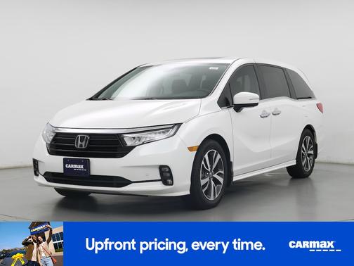 White 2023 Honda Odyssey Touring