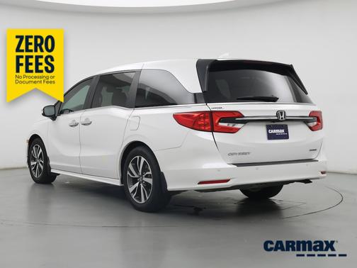 White 2023 Honda Odyssey Touring