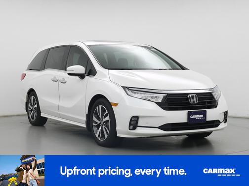 White 2023 Honda Odyssey Touring