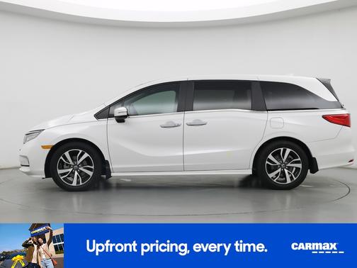 White 2023 Honda Odyssey Touring