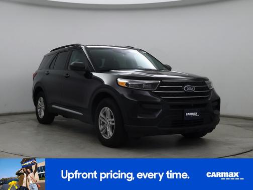 Black 2022 Ford Explorer XLT