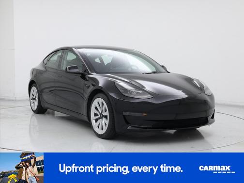 Black 2023 Tesla Model 3