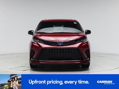 2025 Toyota Sienna XSE