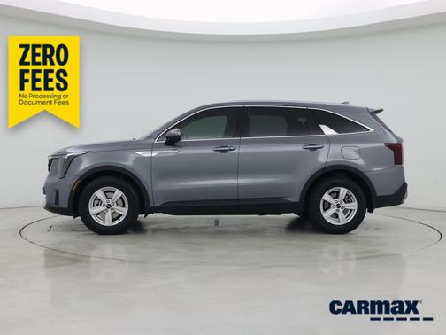 Silver 2025 Kia Sorento LX