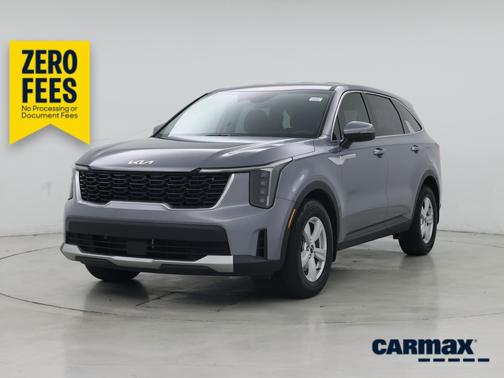 Silver 2025 Kia Sorento LX