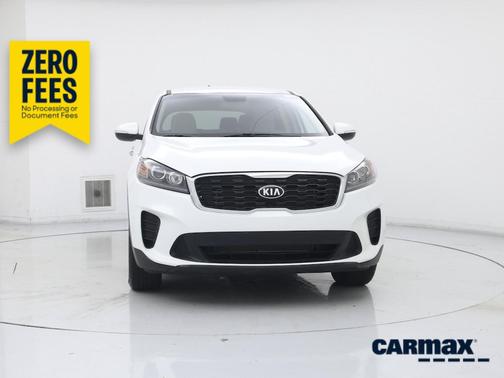 White 2020 Kia Sorento LX