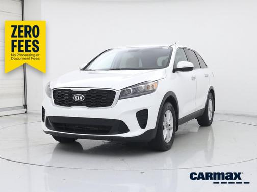White 2020 Kia Sorento LX