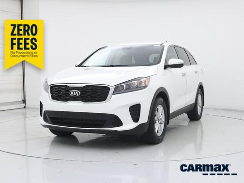 White 2020 Kia Sorento LX