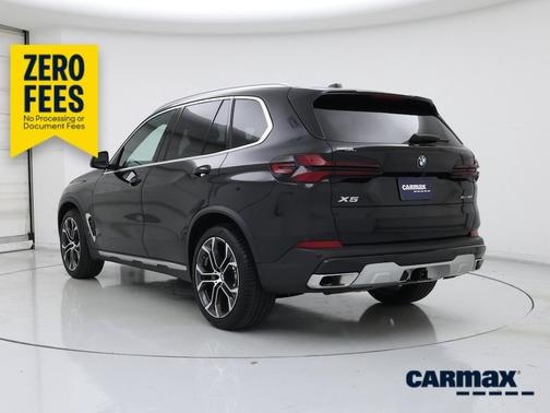 Black 2024 BMW X5 sDrive40i