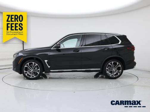 Black 2024 BMW X5 sDrive40i
