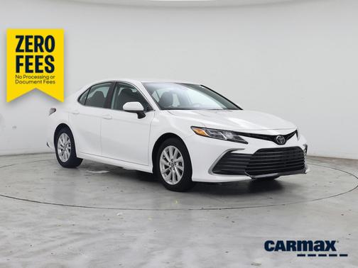 White 2024 Toyota Camry LE