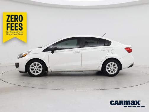 White 2015 Kia Rio LX