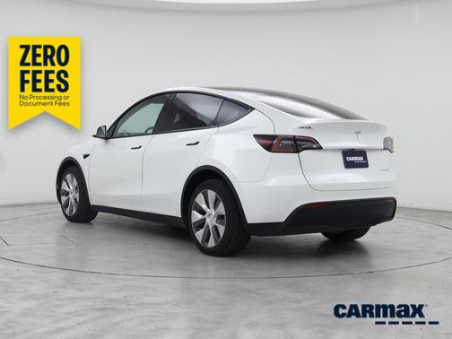 White 2023 Tesla Model Y Long Range